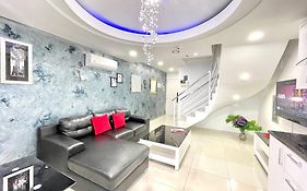 Kandi 1,2,3 Palace Rentals Studio